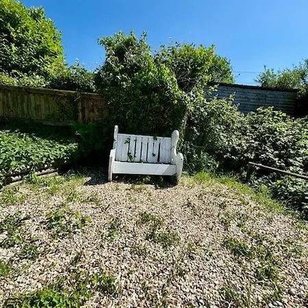 Charming Cornish